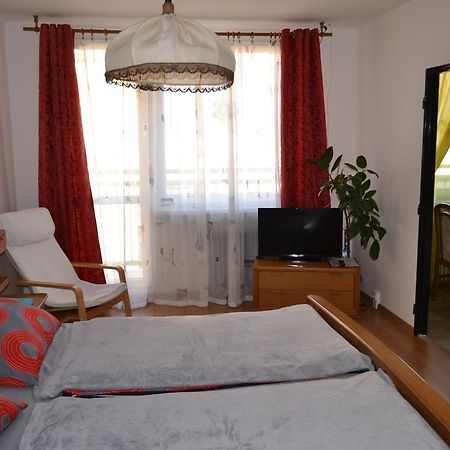 Apartment Alejni Teplice Ngoại thất bức ảnh